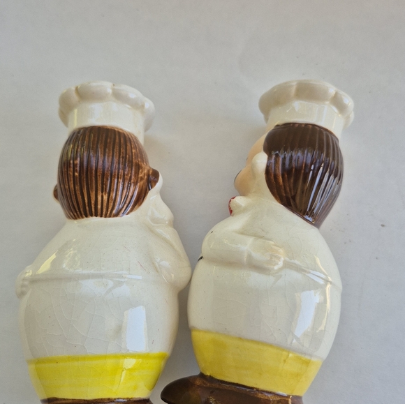Chef Salt and Pepper Shakers Vintage 1970's. Retro Kitchen Decor. - Picture 5 of 6